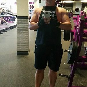 Meet your Posher, Roy